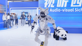 狮王含着她的胸挺进柔软里